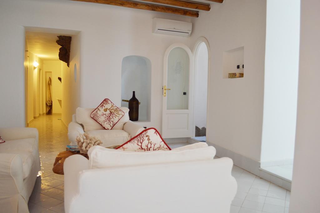 Villa Il Galeone Panarea Kamer foto