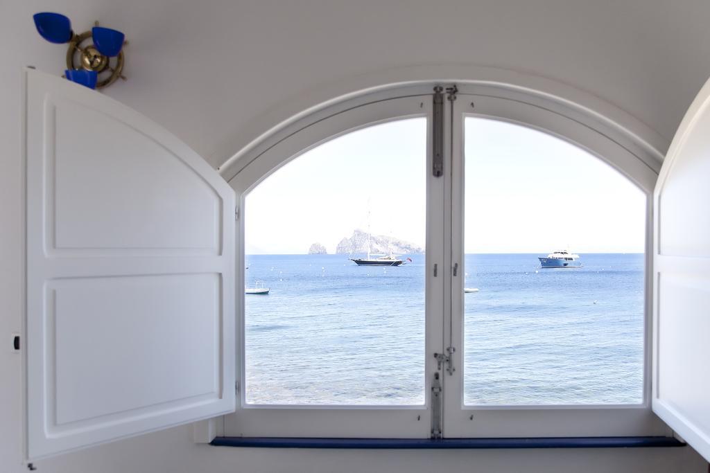 Villa Il Galeone Panarea Kamer foto